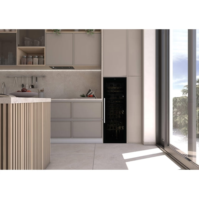 Răcitor de vinuri Hoover HWC 200 EELW/NF, 81 sticle, Wi-Fi, LED