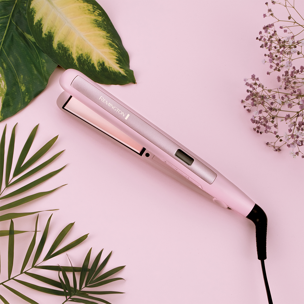 Placă de îndreptat părul Remington Coconut Smooth S5901